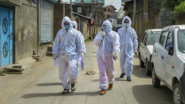 Mahindra Alyte Emergency Transport Service Introduced In Hyderbad To Fight COVID-19 Pandemic