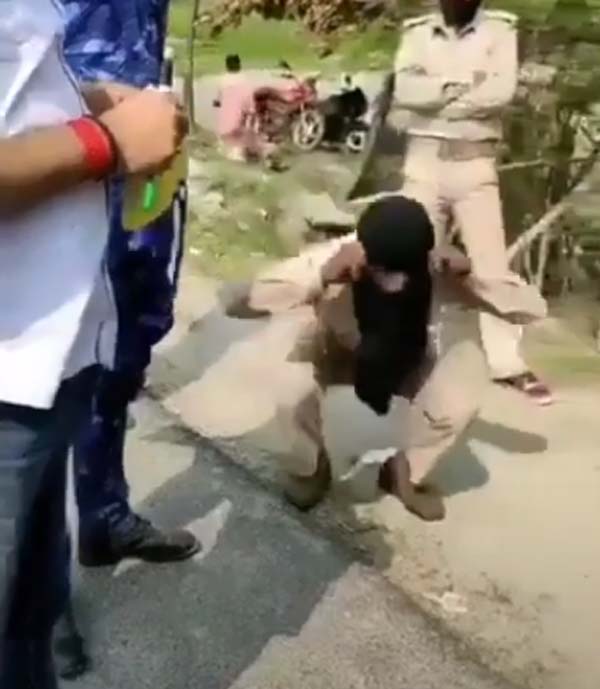 Home Guard Punished With Sit-Ups For Stopping District Agricultural Officers Car In Bihar