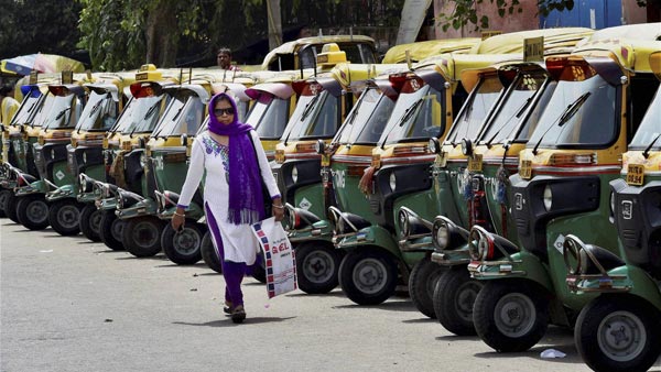 Delhi Government Financially Helps 14 Per Cent Of City’s Auto-Rickshaw Drivers With Rs 5,000 Each