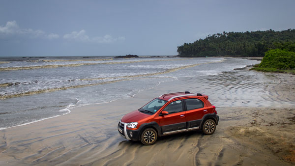 Top Car News Of The Week: Hyundai Verna Facelift, Kia Sonet Interiors Spied, Honda Jazz BS6, & More
