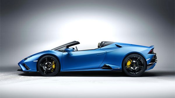 Lamborghini Huracan EVO Rear-Wheel Drive Spyder Launched Via Augmented Reality — An Industry First