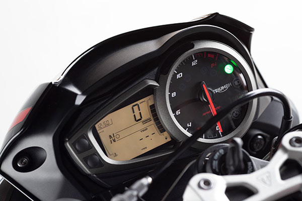 Triumph Street Triple R Unofficial Bookings Start At Select Dealerships