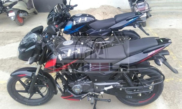 Bajaj Pulsar 125 BS6 Split-Seat Model Arrives At Dealerships: India Launch Expected In the Coming Weeks