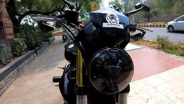 Benelli TNT 300 Modified To Look Like A Ducati Monster By Delhi Based Sans Moto Shop