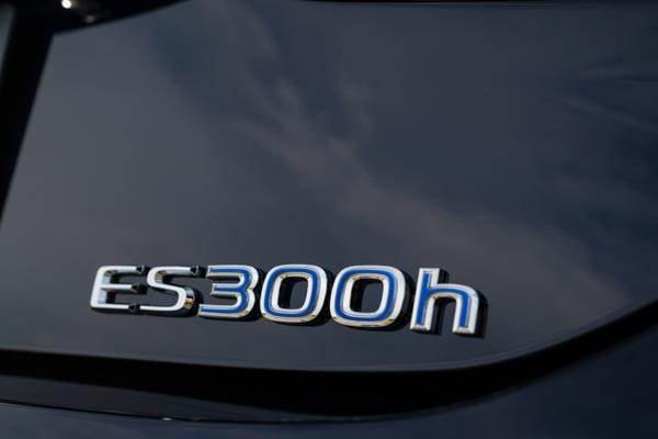 Made In India Lexus ES 300h Will Become The Backbone Of The Company's India Lineup