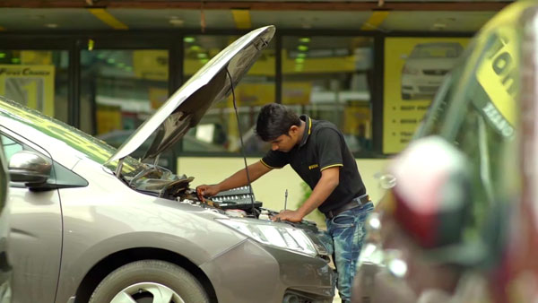 Mahindra First Choice Wheels Launches 34 Used Car Dealerships In One Day