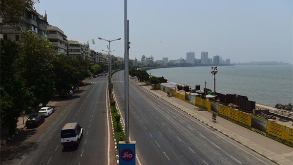 Mumbai Police Set Travel Restrictions In City: To Seize Vehicles Travelling Outside 2Km Radius Of Homes Without Valid Reason