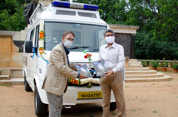 Toyota Kirloskar Motor Hands Over A Mobile Medical Unit to IISc For COVID-19 Testing