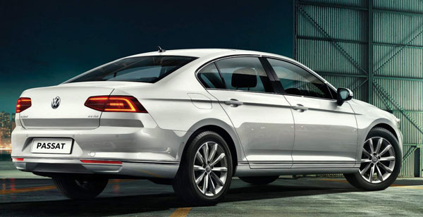 Spy Pics: Volkswagen Passat Facelift Spotted Testing Ahead Of Launch