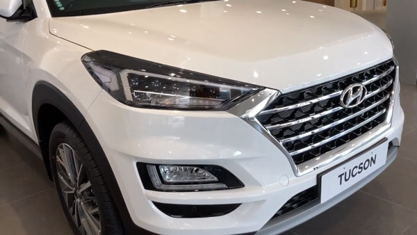 New Hyundai Tucson Facelift Arrives At Dealerships Ahead Of India Launch: A Full Walkaround Video Reveals All The Updates & Details