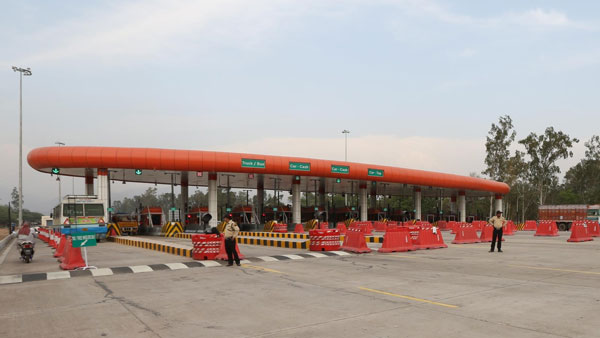 FASTag Toll Collections Rebound To Pre-Covid Levels: Govt To Reduce Highway Construction Spending