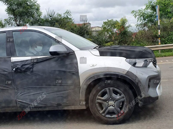 Spy Pics: Kia Sonet Production-Ready SUV Design Revealed While Undergoing Testing Ahead Of World Premiere