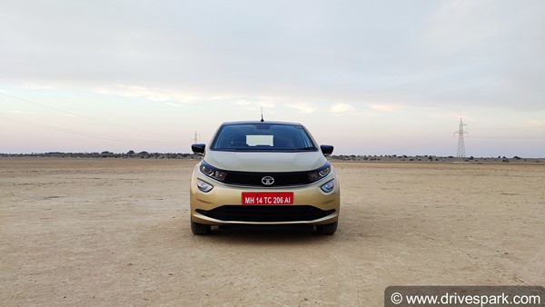 Tata Altroz XT Variant New Feature Update: Price, Specs & Other Details