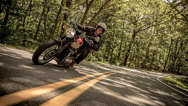 Triumph Bonneville Offered With Free Accessories For Limited Time: Details