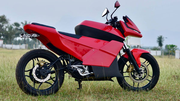 eMotion Surge Electric Motorcycle Spotted Testing In Coimbatore: Range, Specs, Features & Others Details