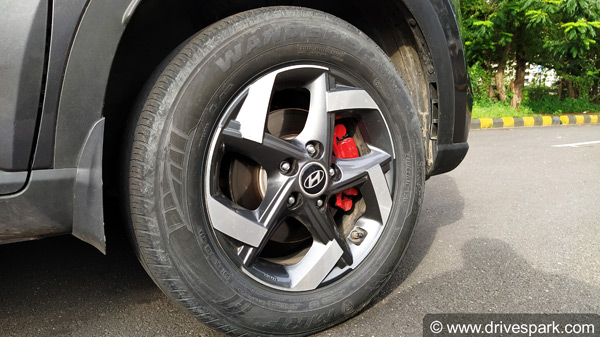 Hyundai Venue iMT Sport Trim Variant First Drive Review: Ease Of An Automatic With A manual Gearbox