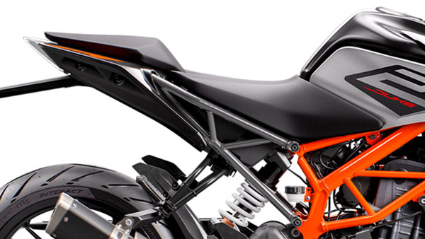 KTM Duke 250 BS6 Launched In India At Rs 2.09 Lakh: Receives Updated Engine Along With New LED Headlamps & SuperMoto ABS Features