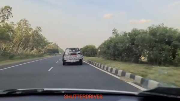 Next Generation Mahindra XUV500 Spotted Testing Once Again Ahead Of Its Launch: Read More To Find Out