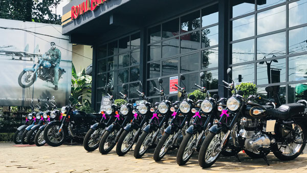 Royal Enfield Delivers 1000 Bikes In A Single Day In Kerala As Part Of Onam Celebrations Across State