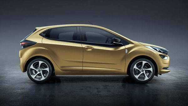Spy Pics: Tata Altroz Turbo-Petrol Production Ready Model Spotted Testing Ahead Of Launch