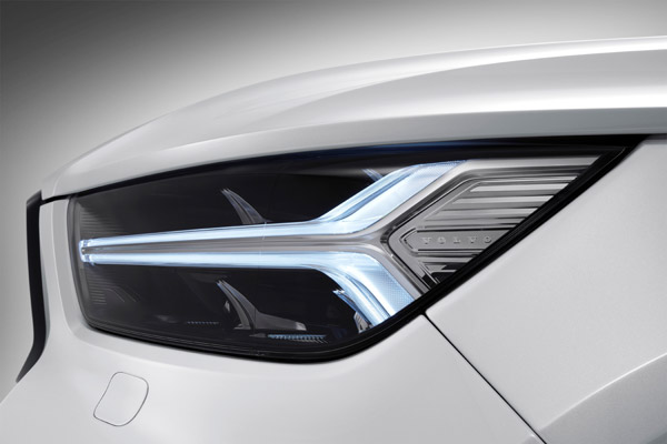 Volvo XC40 T4 R-Design Petrol Prices Slashed In India: Here Are The New Prices