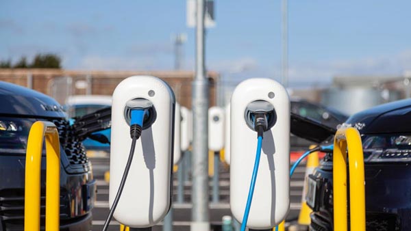 Government Plans To Install Charging Stations Across 69,000 Fuel Stations: Details