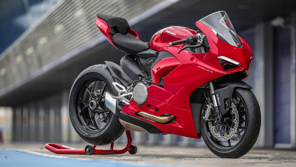 Ducati Panigale V2 Started To Arrive At Dealerships After Launch: Details