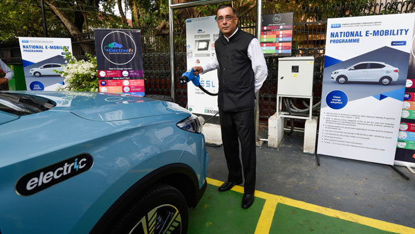 Government Plans To Install Charging Stations Across 69,000 Fuel Stations: Details