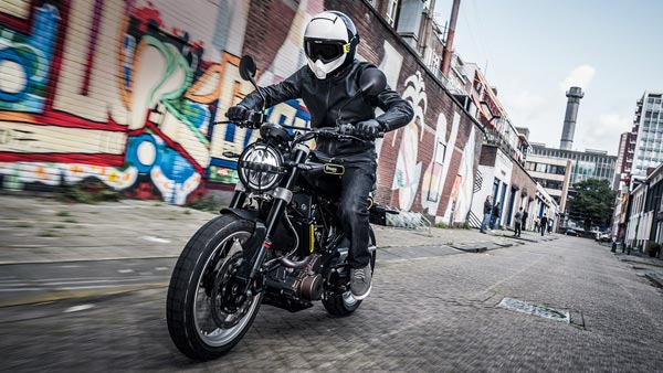Husqvarna Svartpilen & Vitpilen 401 Expected India Launch In This Year: Details