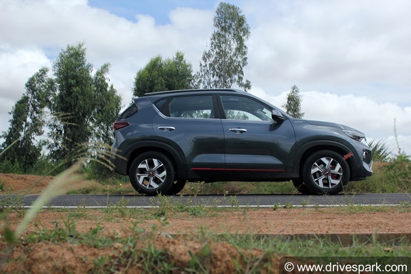 Kia Sonet Review (First Drive): Driving Impressions, Performance, Handling, Specs, Mileage, Features, Variants & All Other Details