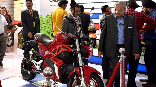 Okinawa Oki100 Electric Motorcycle Details Revealed: Specs, Features, Range & Launch