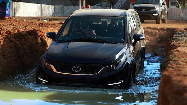 Spy Pics: Tata Hexa BS6 XMA 4X4 Variant Spotted Testing In Pune