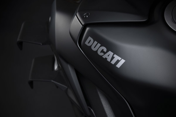 New Ducati Streetfighter V4 & V4S (2021) Unveiled: Could Arrive In India Next Year