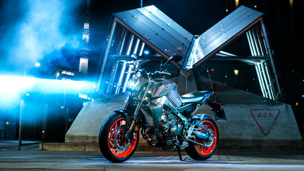 New Yamaha MT-09 (2021) Globally Unveiled: Specs, Features, India Launch & Other Details