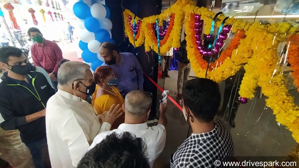BGauss Inaugurates Its First Showroom In Maharashtra: Read More To Find Out