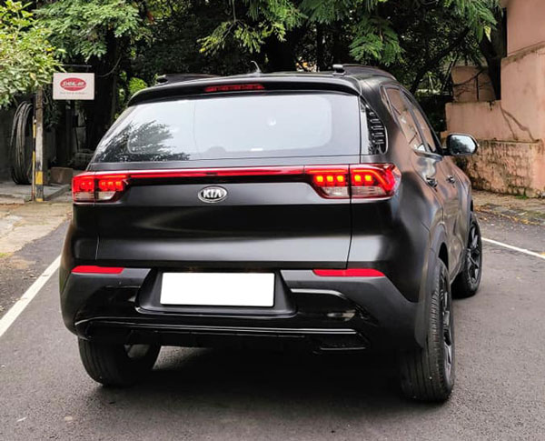 Kia Sonet Modified In Bangalore: Custom Black Wrapped SUV With Black Grille, 16-Inch Black GTR Pro Alloys & Other Changes Made