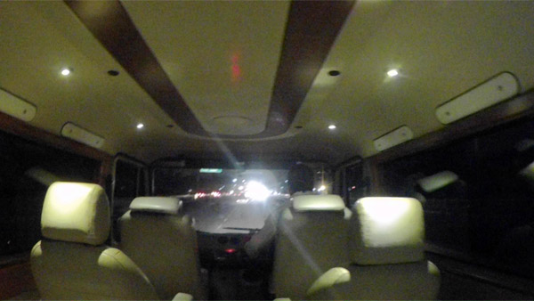 Tempo Traveller Modified For Personal Use: Video Showcases India’s First Flat-Roof White Board Force Traveller