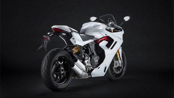 Ducati SuperSport 950 & 950 S Unveiled: Specs, Features, Performance & Other Details