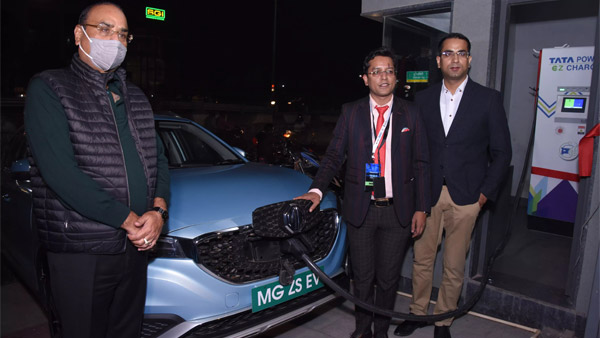 MG Installs 60kW EV Fast Charger In Agra: Usage, Specs & Other Details