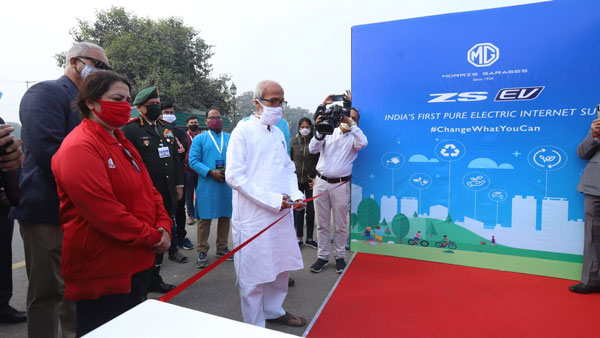 MG Installs 60kW EV Fast Charger In Agra: Usage, Specs & Other Details