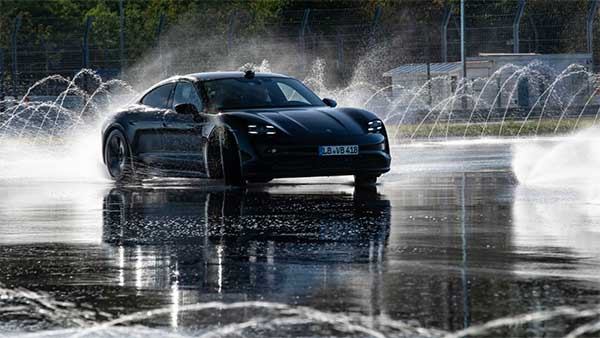 World Drifting Record By Porsche Taycan: Electric Supercar Enters Guinness World Record Books By Drifting For 42.171 Kms In 55 Minutes