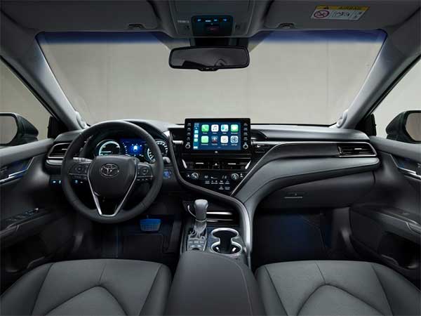 Toyota Camry Hybrid Facelift Unveiled Globally: Expected India Launch, Updates & Other Details