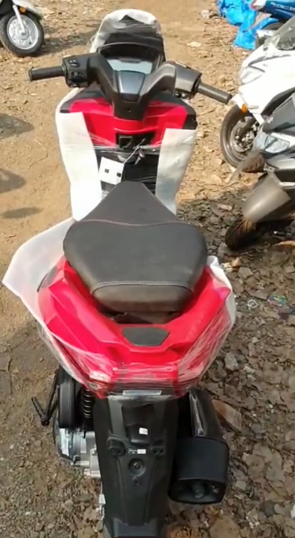 Aprilia SXR 160 Arrives At Dealerships Ahead Of India Launch: Pics, Design, Features & Other Details