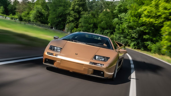 Lamborghini Diablo Celebrates 30th Year Anniversary: Production Numbers, Launch Year & Other Details