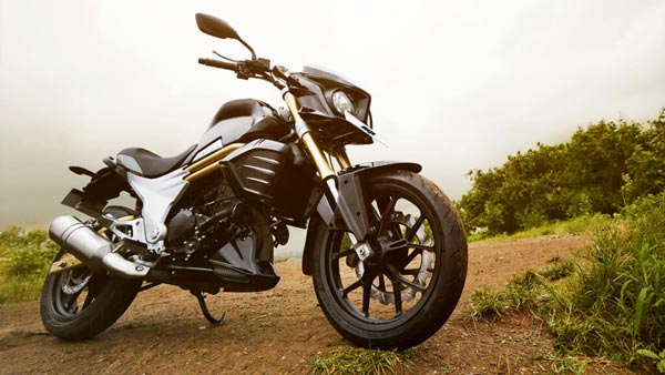 Mahindra Mojo 300 ABS Offered With Free Shiro Helmet: New Referral Offer & Other Details