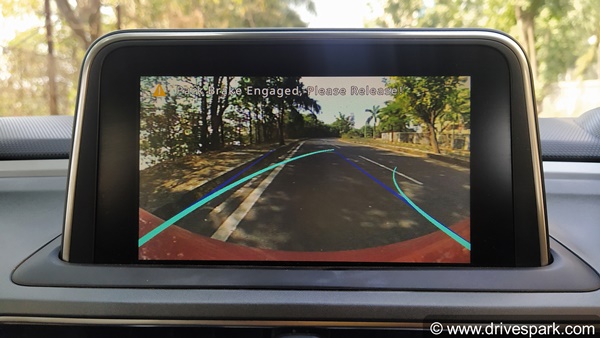 Tata Altroz BS6 Diesel Review (Road Test)