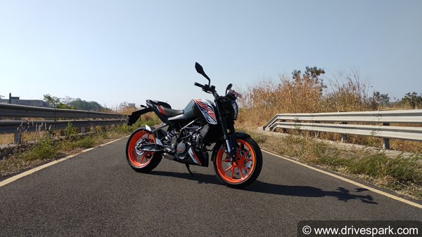 Top Bike News Of The Week: Yamaha FZS Vintage Edition, New KTM Duke 125, Kawasaki Ninja 300 BS6, New Ducati Monster, Ather 450X Series1 New Cities Launch