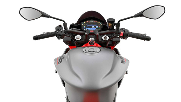 Aprilia Tuono 660 Unveiled Globally Ahead Of India Launch: Specs, Features & Other Details