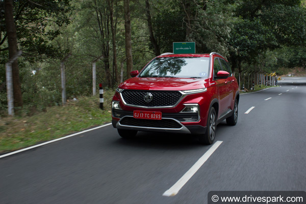 MG Hector Facelift 2021 Reaches Dealership Ahead Of India Launch: Changes & Other Details