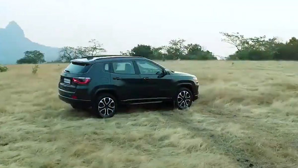 Jeep Compass Facelift India Launch Date Revealed: Pre-Bookings, Specs & Other Details
